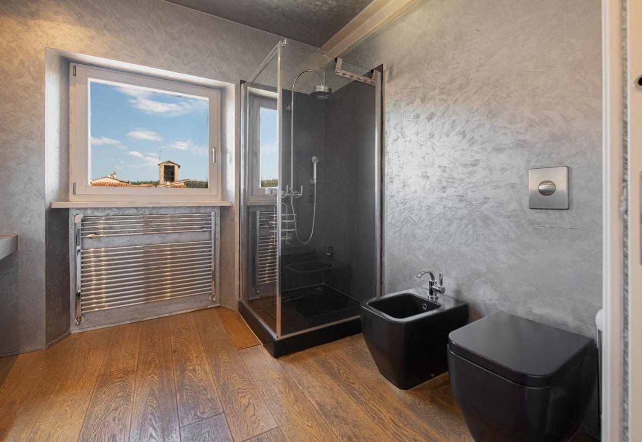 Stunning Top Floor Flat In The Heart Of Βερόνα Εξωτερικό φωτογραφία