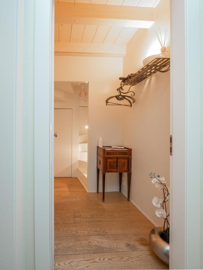 Stunning Top Floor Flat In The Heart Of Βερόνα Εξωτερικό φωτογραφία