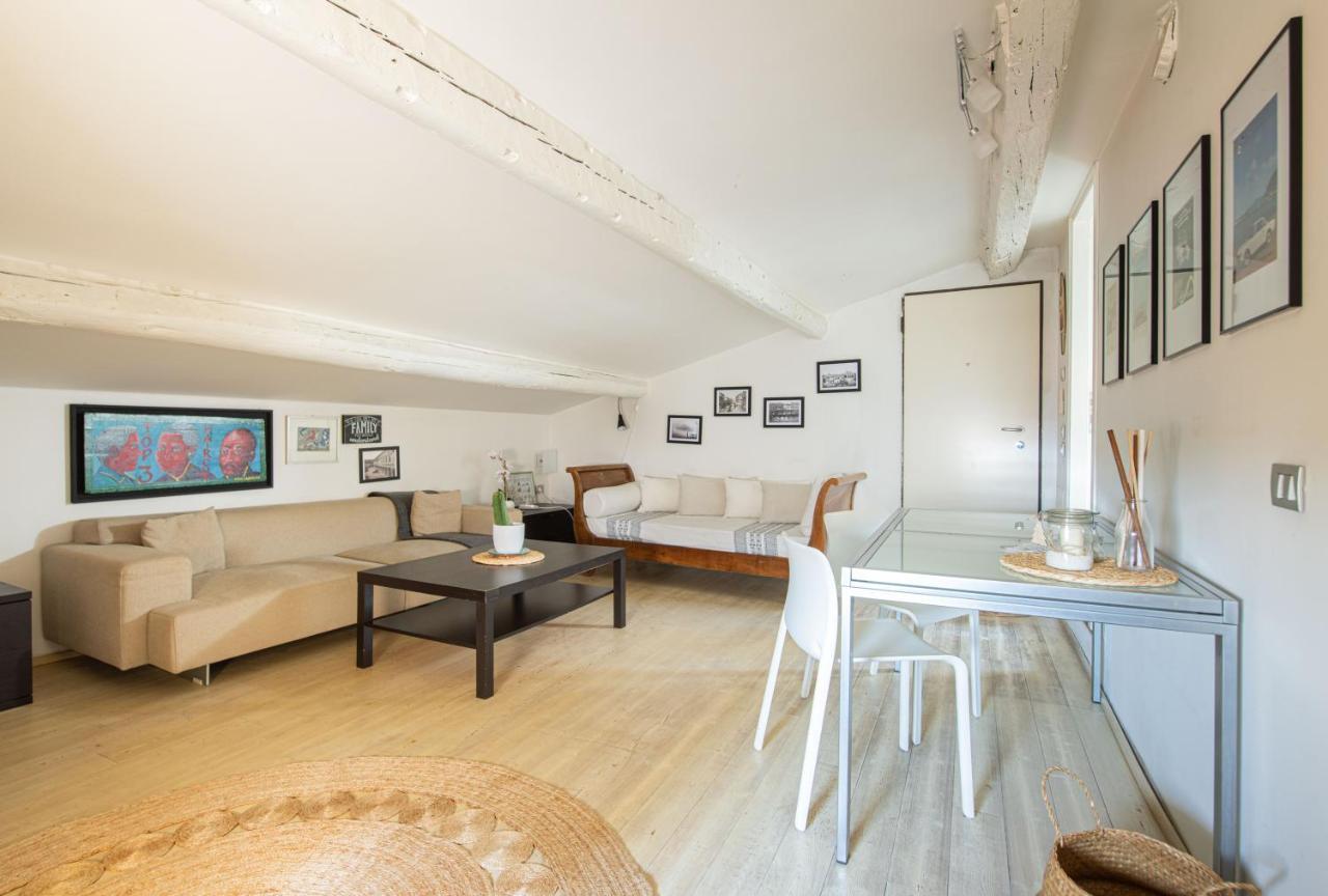Stunning Top Floor Flat In The Heart Of Βερόνα Εξωτερικό φωτογραφία